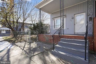 738 Division St, Gloucester City, NJ 08030 - photo 2