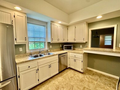 250 E Main St, Cookeville, TN 38506 - photo 6