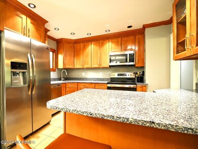 13 Nicholas Dr_08857_kitchen_greyshorest