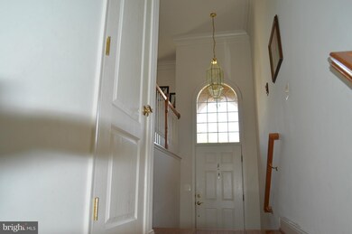 25878 Commons Square, Chantilly, VA 20152 - photo 4