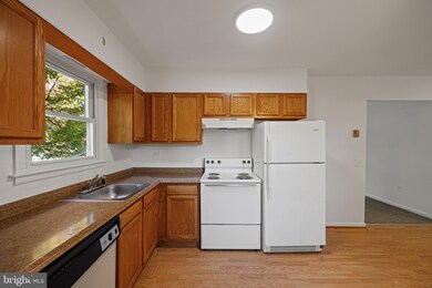 1402 Woodside Ave unit 2, Halethorpe, MD 21227 - photo 5