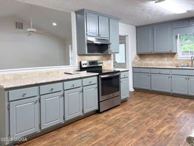 502 S Ola Rd, McDonough, GA 30252 - photo 4