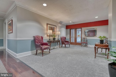 St. Paul at Chase Condominiums unit 1706, Baltimore, MD 21202 - photo 2