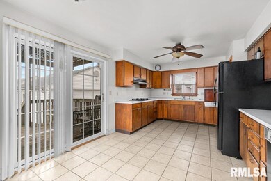 2127 Jefferson Ave, Davenport, IA 52803 - photo 7