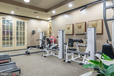 Atlas unit 723, Washington, DC 20037 - photo 4