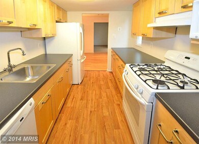 12707 Kingsbury Ct, Woodbridge, VA 22192 - photo 5