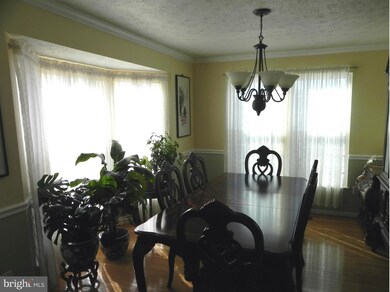 6433 Coxwold Dr, Elkridge, MD 21075 - photo 3