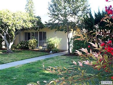 Great location, Park right in front! No steps...