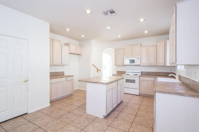 2754_e_michelle_way_MLS_HID1127992_ROOMk