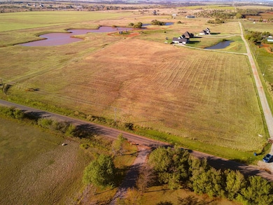2 Sprouts Creek Rd, Cashion, OK 73016 - photo 3