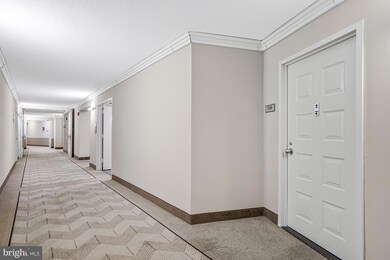 The Rotonda unit 516, McLean, VA 22102 - photo 4