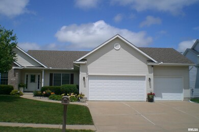 1336 W 62nd Ct, Davenport, IA 52806 - photo 2