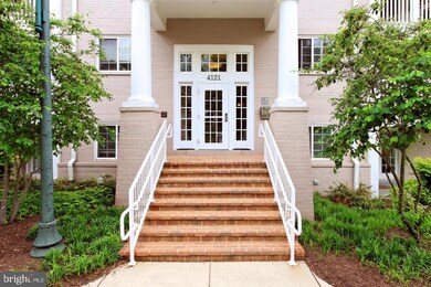 4121 S Four Mile Run Dr unit 403, Arlington, VA 22204 - photo 2