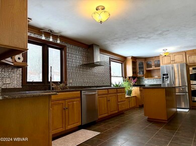 Kitchen 1