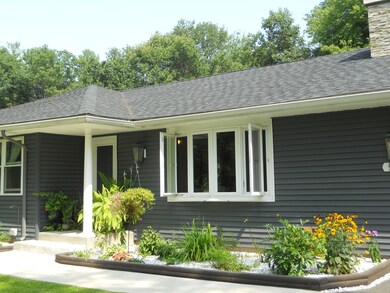 59 Mueller Rd, Holyoke, MA 01040 - photo 2