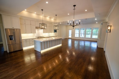 842 W 43rd St, Houston, TX 77018 - photo 5