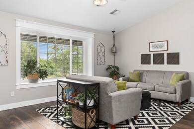 1180 NW F St, Grants Pass, OR 97526 - photo 5