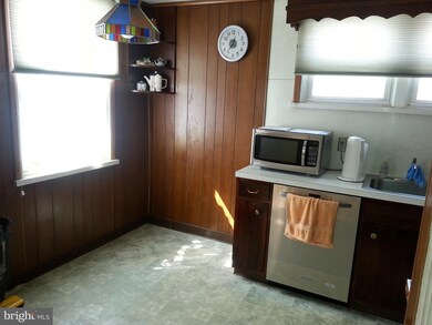 270 Crestwood Dr, Clifton Heights, PA 19018 - photo 7