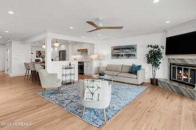130 Bodman Pl Red Bank NJ-large-059-063-