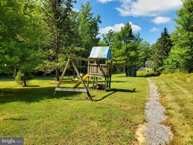 11416 Hanging Rock Rd, Clear Spring, MD 21722 - photo 5