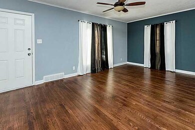 2013 55th St, Des Moines, IA 50310 - photo 5