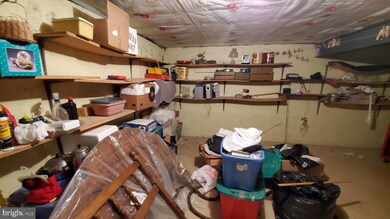 2033 Aspen Ln, Columbia, PA 17512 - photo 3