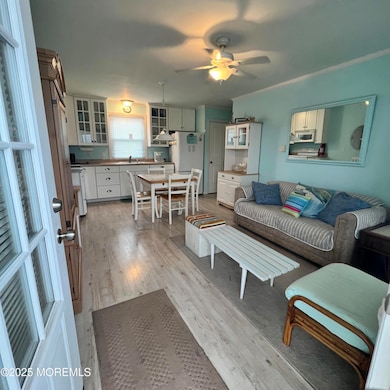 52 Fremont Living Room-1