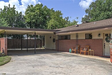 603 14th St NE, Winter Haven, FL 33881 - photo 2