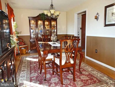 534 Old Mill Dr, Langhorne, PA 19047 - photo 5