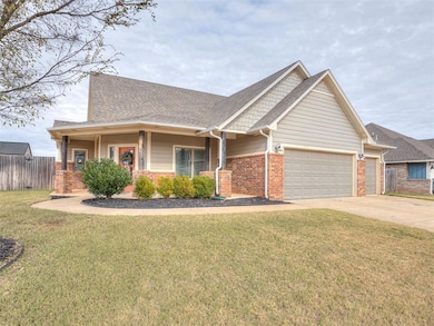 11125 SW 32nd St, Yukon, OK 73099 - photo 3