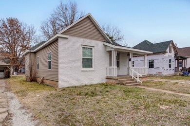 931 W Brower St-3