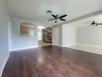 1225 Harrison Ln, Hurst, TX 76053 - photo 4