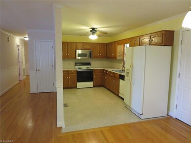 704 Skycrest Country Rd, Asheboro, NC 27205 - photo 7