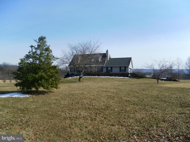 300 Investigate Ln, Glengary, WV 25421 - photo 2