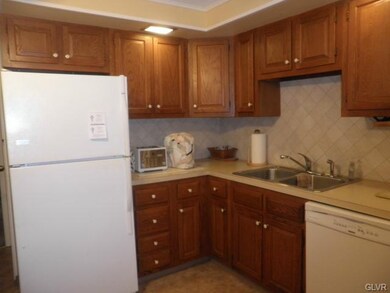 1929 E Jonathan St, Allentown, PA 18109 - photo 6