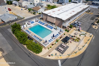 Pool 4