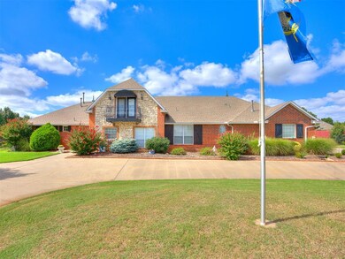 4109 Olde Pond Ct, Moore, OK 73160 - photo 3