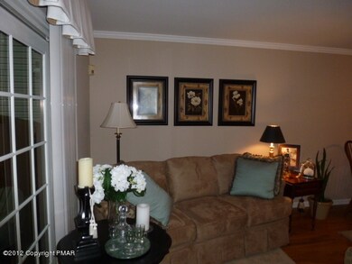 306 Walnut Grove unit 8, East Stroudsburg, PA 18301 - photo 4