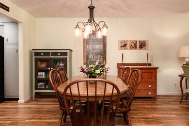 Living Dining Combo