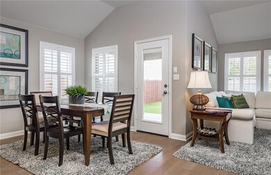 Dining area just off kitchen - *Photos of furnishe