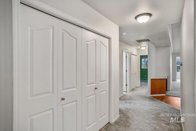 202 S Valley Dr, Nampa, ID 83686 - photo 5