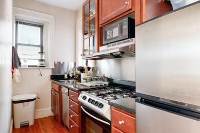 75 Burbank St unit 201, Boston, MA 02115 - photo 4