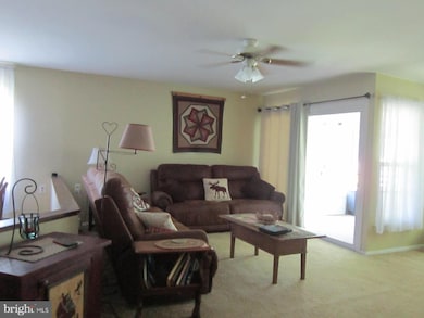 8 Stamford Place, Southampton, NJ 08088 - photo 5