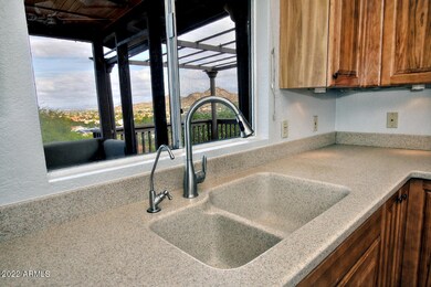 1732 E Camino del Santo-large-019-024-Co