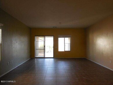 023-272464 - Living Room