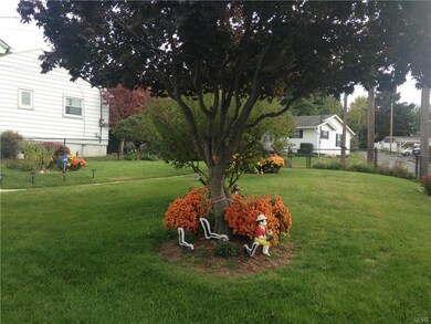 1013 E Gordon St, Allentown, PA 18109 - photo 4