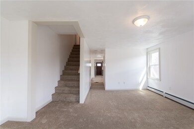 1 Peckham Ct, Newport, RI 02840 - photo 2