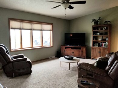 6420 Dutch Hollow Rd, Potosi, WI 53820 - photo 3