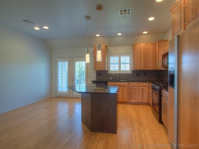 14538 Kendalwood Ave, Glenpool, OK 74033 - photo 6