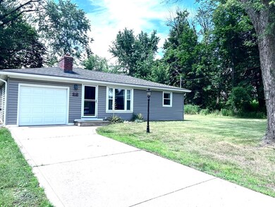 27 Colonial Ave, Easthampton, MA 01027 - photo 3